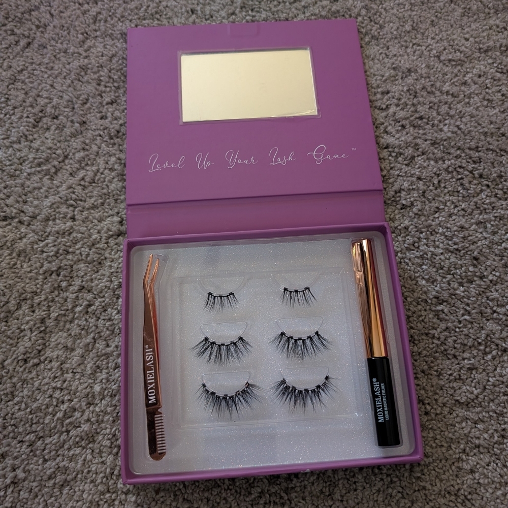 MoxieLash Magnetic Eyelash & Eyeliner Sassy Kit